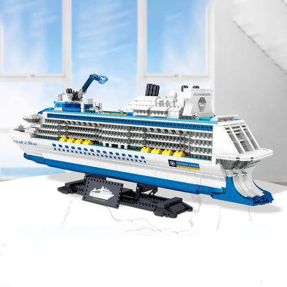 ZHEGAO MOC Building Block Set: Cruise Liner Ship Ocean Boat MINI, Model 01030