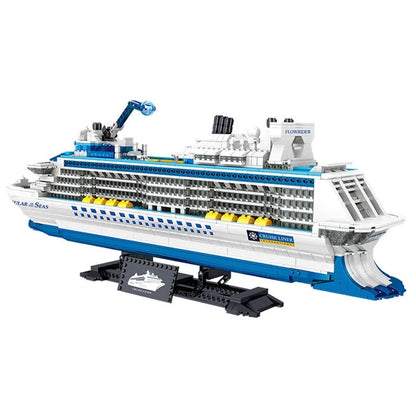 ZHEGAO MOC Building Block Set: Cruise Liner Ship Ocean Boat MINI, Model 01030