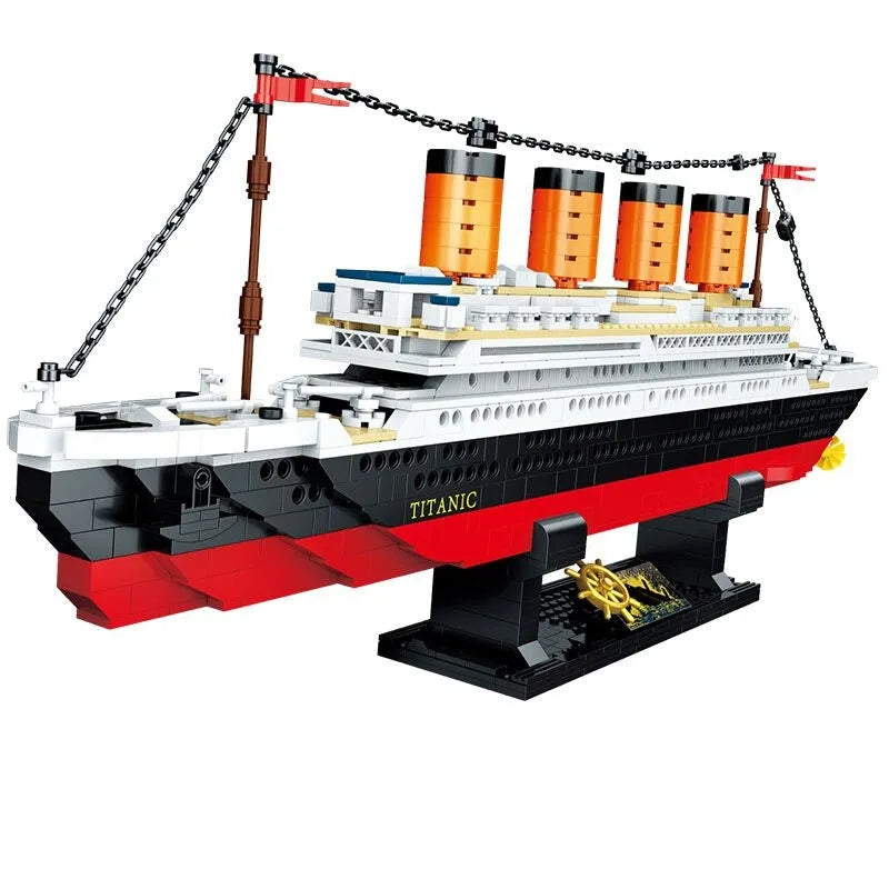 ZHEGAO MOC Building Block Set: RMS Titanic Steam Boat Ship, Model QL0958